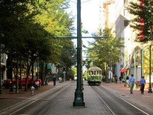 Memphis Streetcar by La Citta Vita (CC BY-SA 2.0)